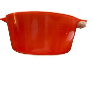 VTG Pyrex Red 1.5 Qt Round Casserole Dish Made in USA 1940s-50s Retro